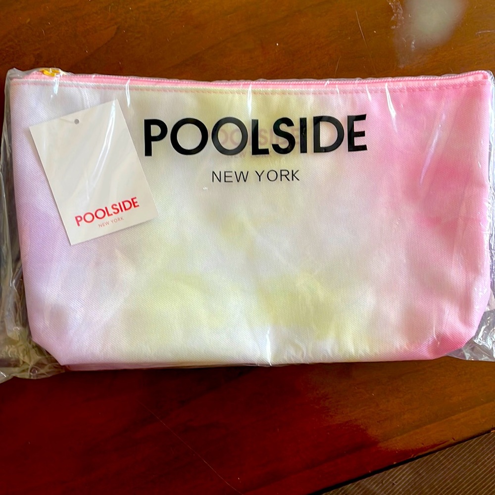 Fab Fit Fun Poolside Bag - Picture 2 of 7